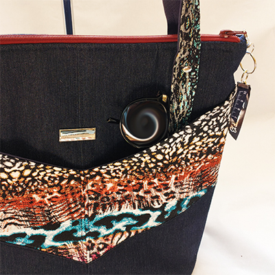 tb02 Tote Bag Triangular